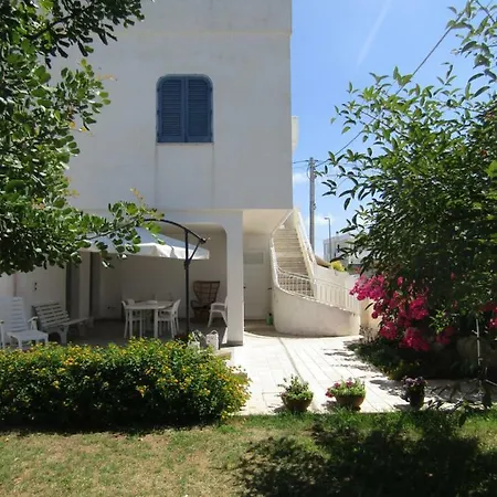 בית נופש Cati - Con Giardino E Posto Auto A - Lecce - Salento סן פוקה